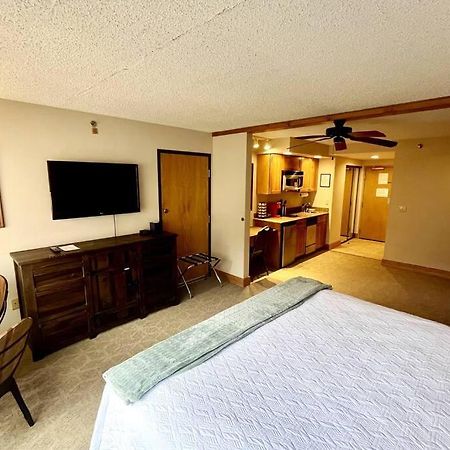 Апартаменты Mt Cb Mountain Side With King Bed, Hot Tub, Pool & Kitchen! Крестед-Бьютт Экстерьер фото